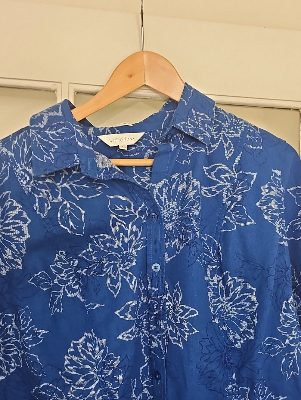 Northern Reflections Linen Button Up - Picture 8 of 10